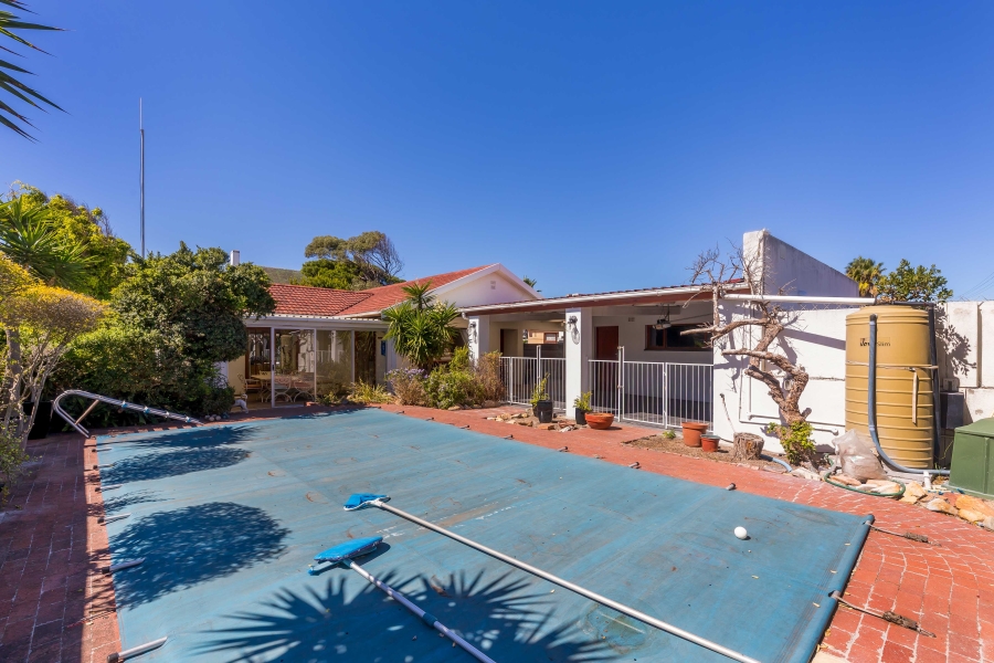 4 Bedroom Property for Sale in Heathfield Western Cape